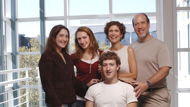 Mark Zuckerberg Sister Name